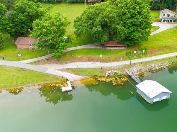2229/2233 Everett Rd, Knoxville, TN 37932