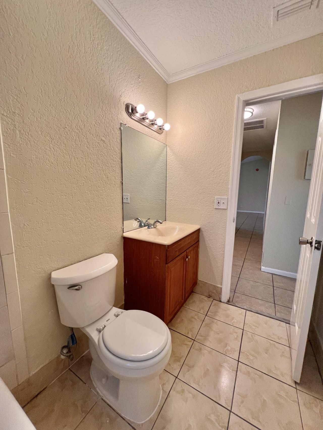 423 Glenwood Drive, West Palm Beach, FL 33415 Photo