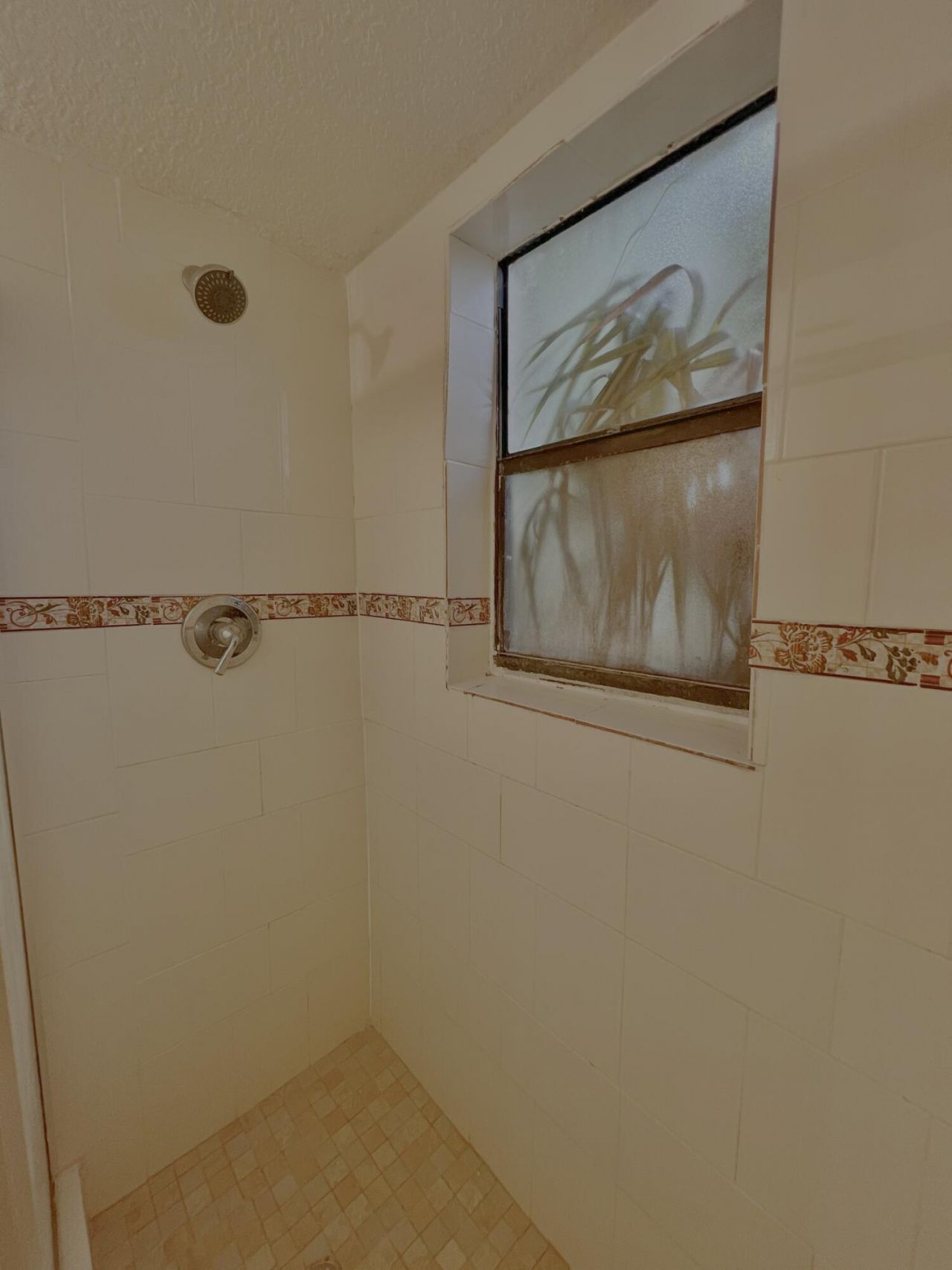 423 Glenwood Drive, West Palm Beach, FL 33415 Photo