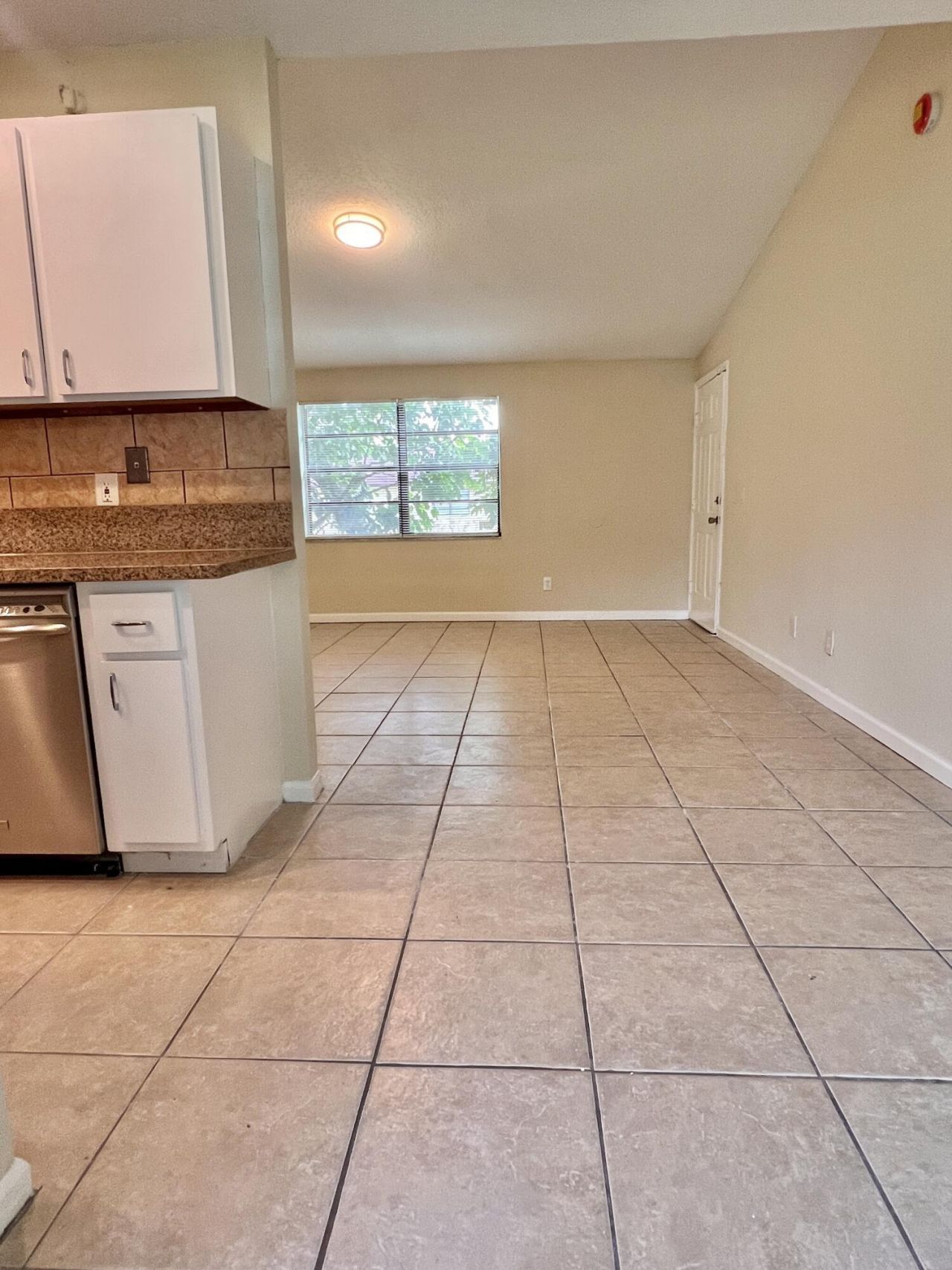 423 Glenwood Drive, West Palm Beach, FL 33415 Photo