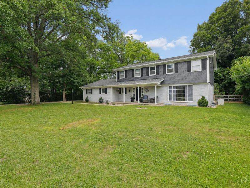 111 Beacon Hill Drive, Pike Twp, OH 45154 Photo 2