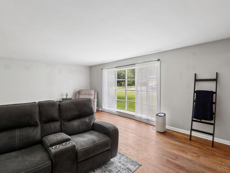 111 Beacon Hill Drive, Pike Twp, OH 45154 Photo 6