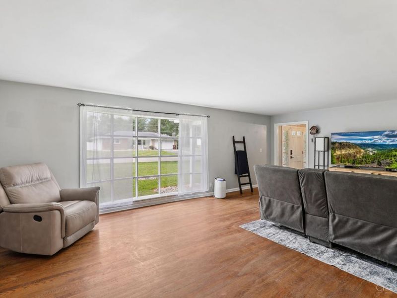 111 Beacon Hill Drive, Pike Twp, OH 45154 Photo 7