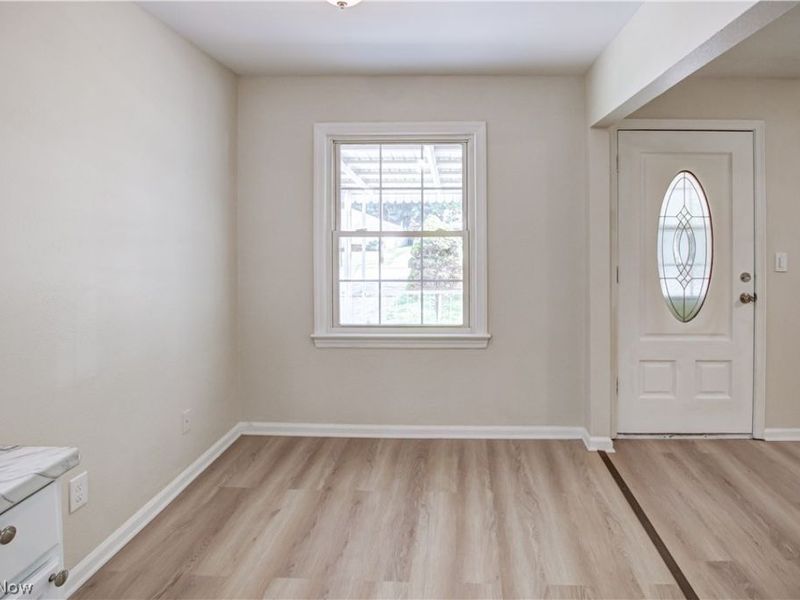 861 Oak Street, Elyria, OH 44035 Photo 10