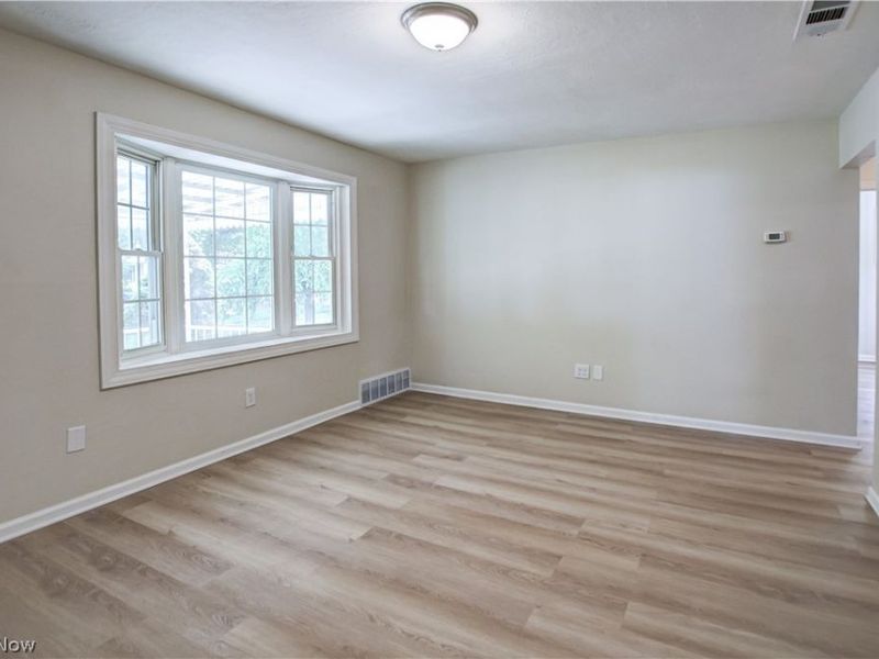 861 Oak Street, Elyria, OH 44035 Photo 13