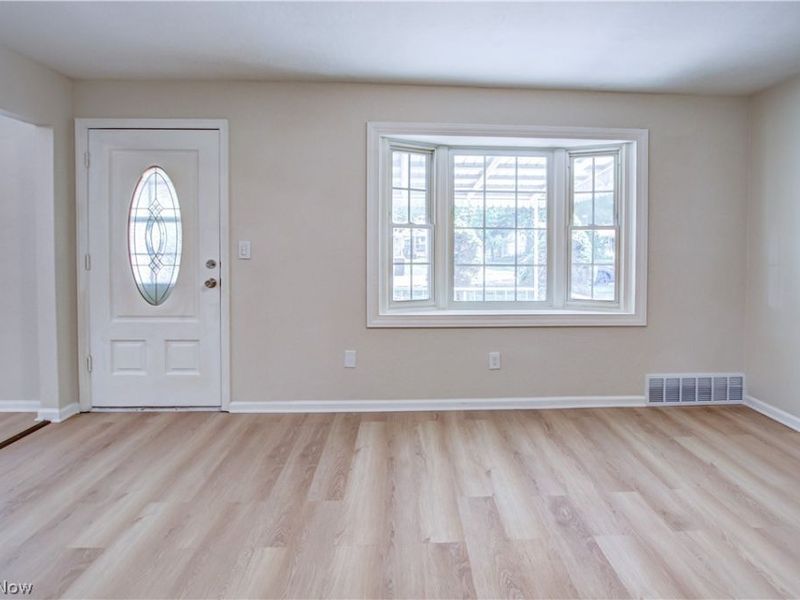 861 Oak Street, Elyria, OH 44035 Photo 14