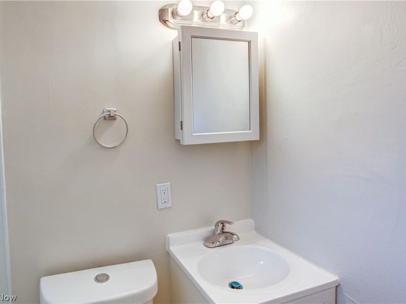 861 Oak Street, Elyria, OH 44035 Photo 15