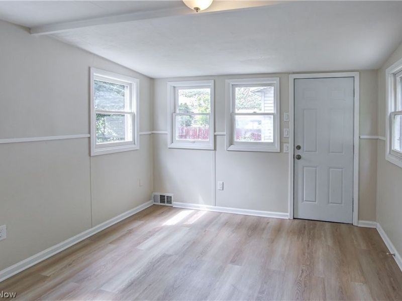 861 Oak Street, Elyria, OH 44035 Photo 17