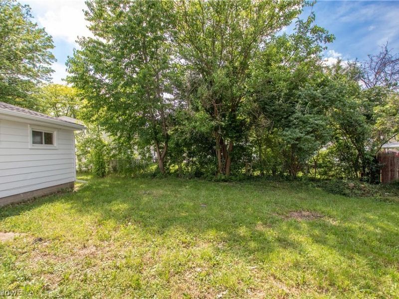 861 Oak Street, Elyria, OH 44035 Photo 37