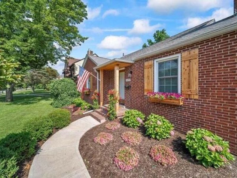 2698 Ruhl Avenue, Columbus, OH 43209 Photo 5