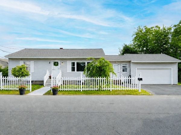 5 Meriline Ave, Methuen, MA 01844