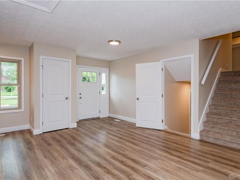 7221 Showplace Drive, Huber Heights, OH 45424 Photo 6