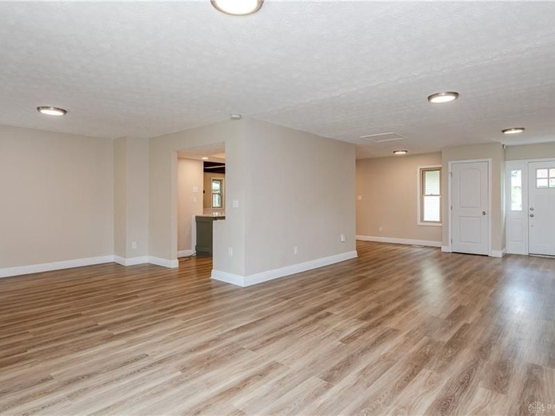 7221 Showplace Drive, Huber Heights, OH 45424 Photo 8