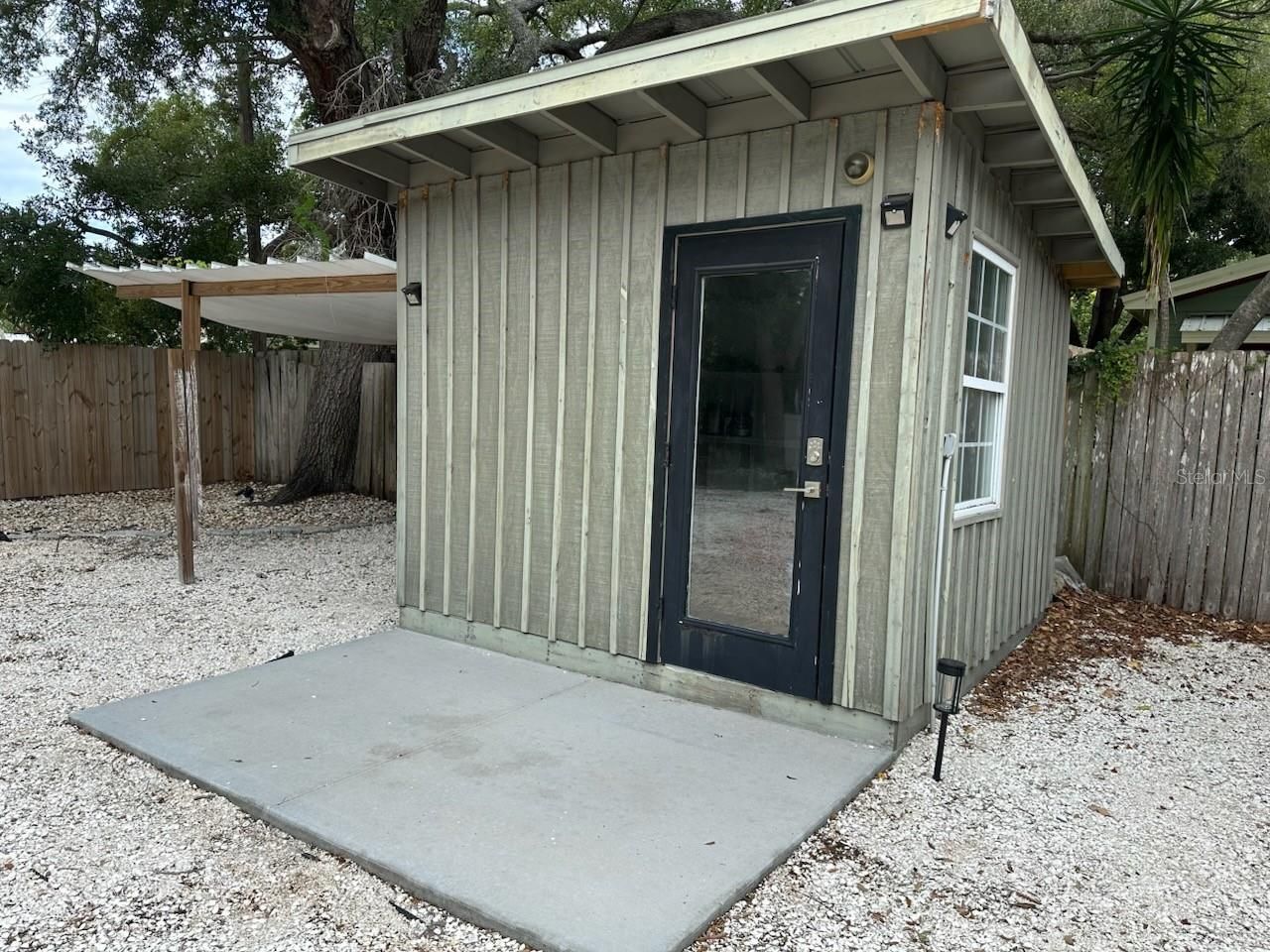 2559 E Paulstan Court , Sarasota, FL 34237 Photo