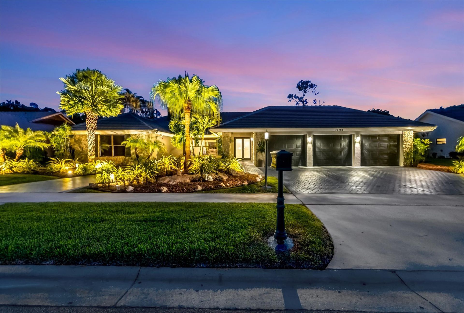 10182 Boca Woods Lane, Boca Raton, FL 33428 Photo