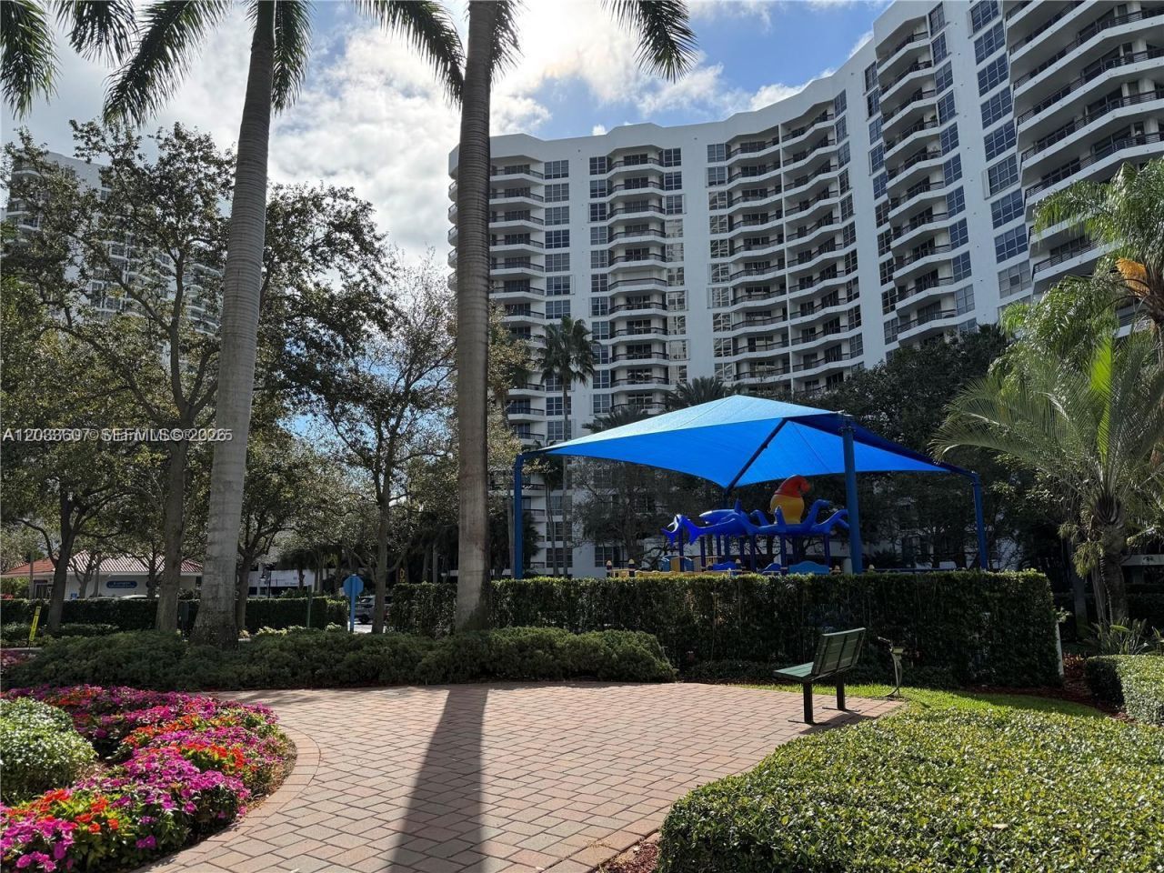 3530 Mystic Pointe Dr , Unit 1907, Aventura, FL 33180 Photo