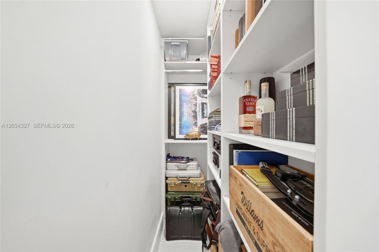 715 Bayshore Dr , Unit 705, Fort Lauderdale, FL 33304 Photo