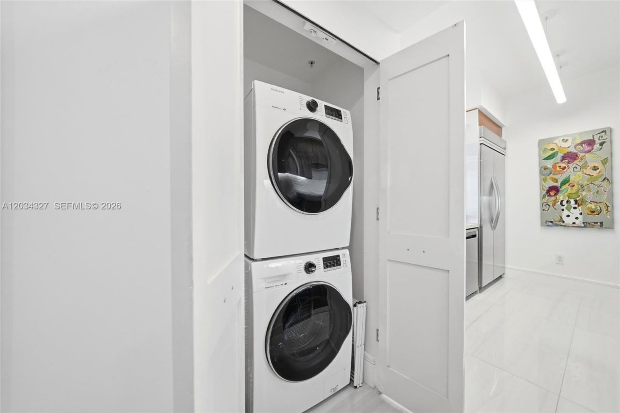 715 Bayshore Dr , Unit 705, Fort Lauderdale, FL 33304 Photo