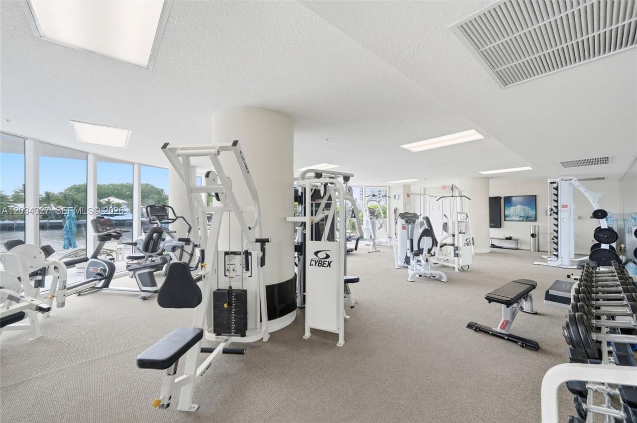 715 Bayshore Dr , Unit 705, Fort Lauderdale, FL 33304 Photo