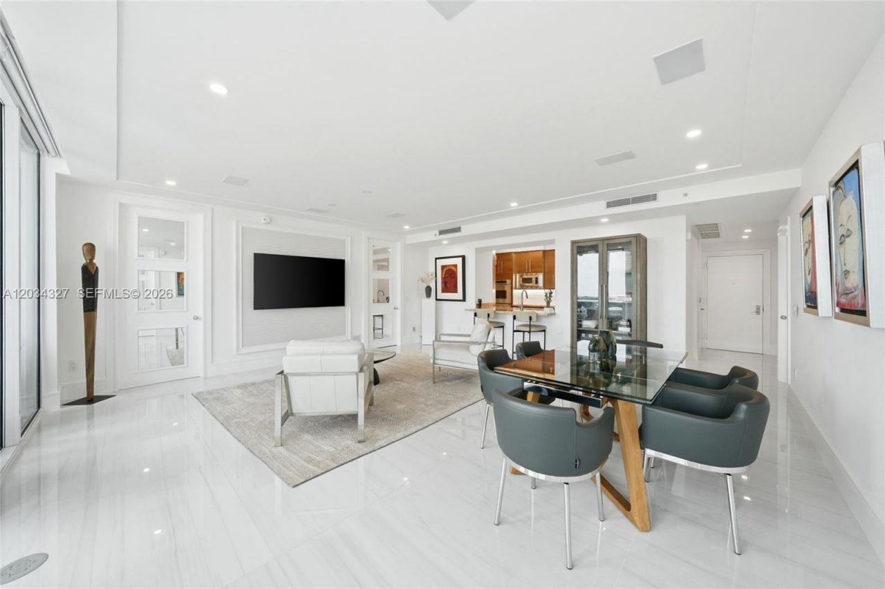715 Bayshore Dr , Unit 705, Fort Lauderdale, FL 33304 Photo