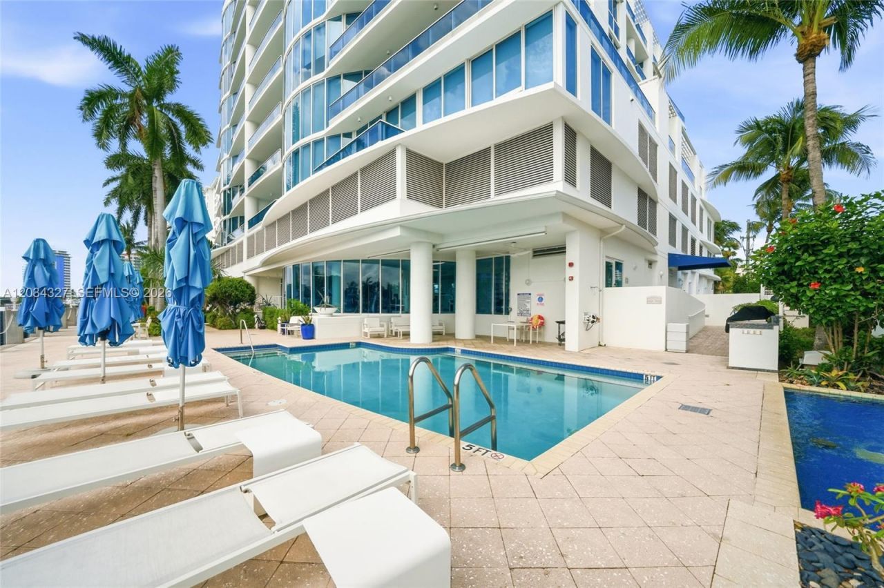 715 Bayshore Dr , Unit 705, Fort Lauderdale, FL 33304 Photo