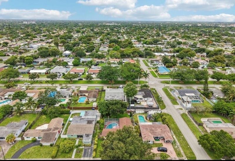 1812 N 45th Ave, Hollywood, FL 33021 Photo