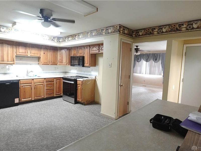 6338 Blue Ash Road, Butler Township, OH 45414 Photo 12
