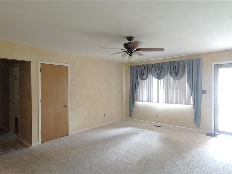 6338 Blue Ash Road, Butler Township, OH 45414 Photo 8