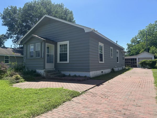 1839 D St NE , Miami, OK 74354