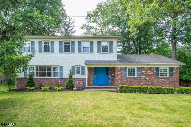 32 Natalie Dr, West Caldwell, NJ 07006 Main Photo