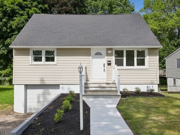 127 Glenwild Ave, Bloomingdale, NJ 07403