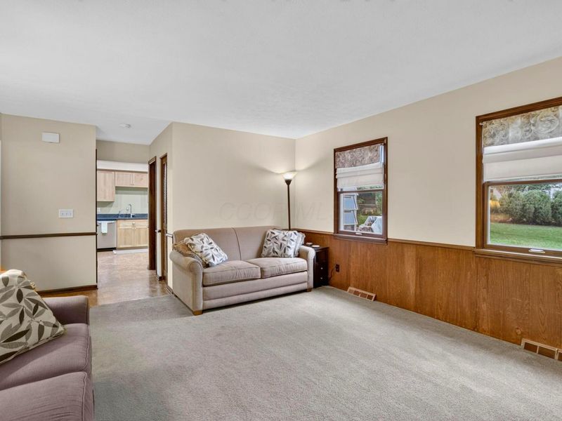 5015 Fenwick Court, Columbus, OH 43220 Photo 12