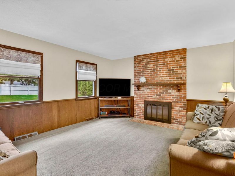 5015 Fenwick Court, Columbus, OH 43220 Photo 9