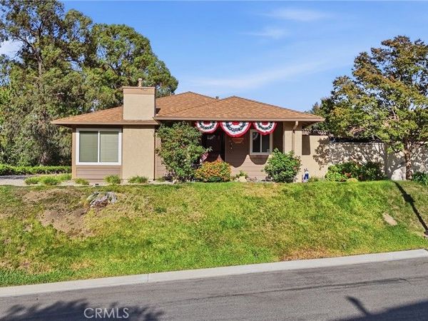 20002 Avenue Of The Oaks, Newhall, CA 91321