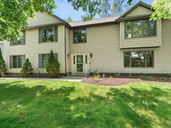 25 Dexter Rd, Melrose, MA 02176