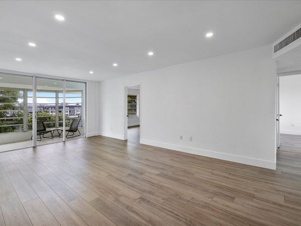 1302 NE 191st Street, Unit 323a, Miami, FL 33179