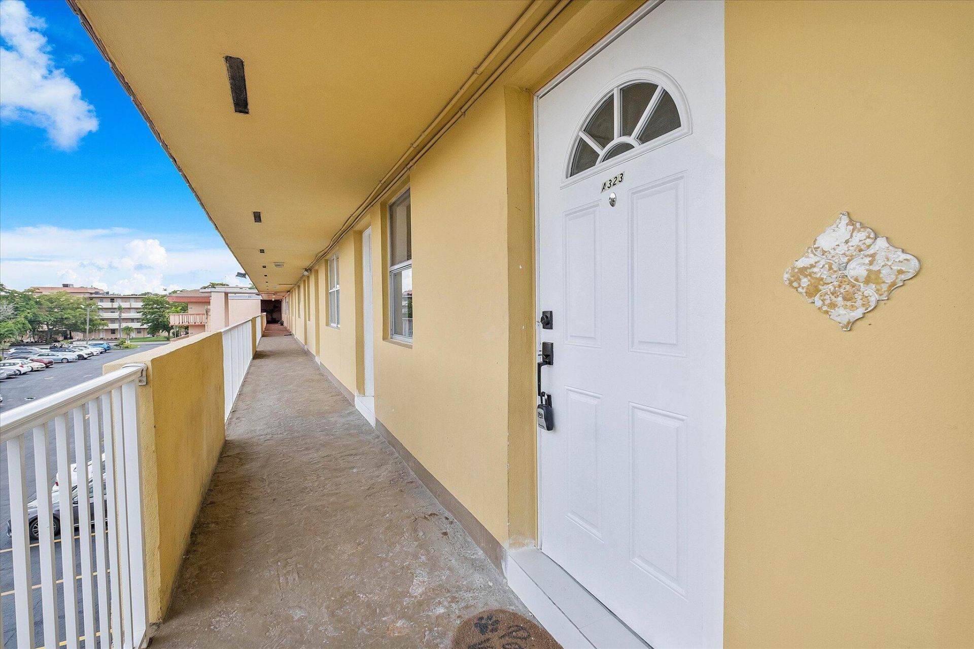 1302 NE 191st Street, Unit 323a, Miami, FL 33179 Photo