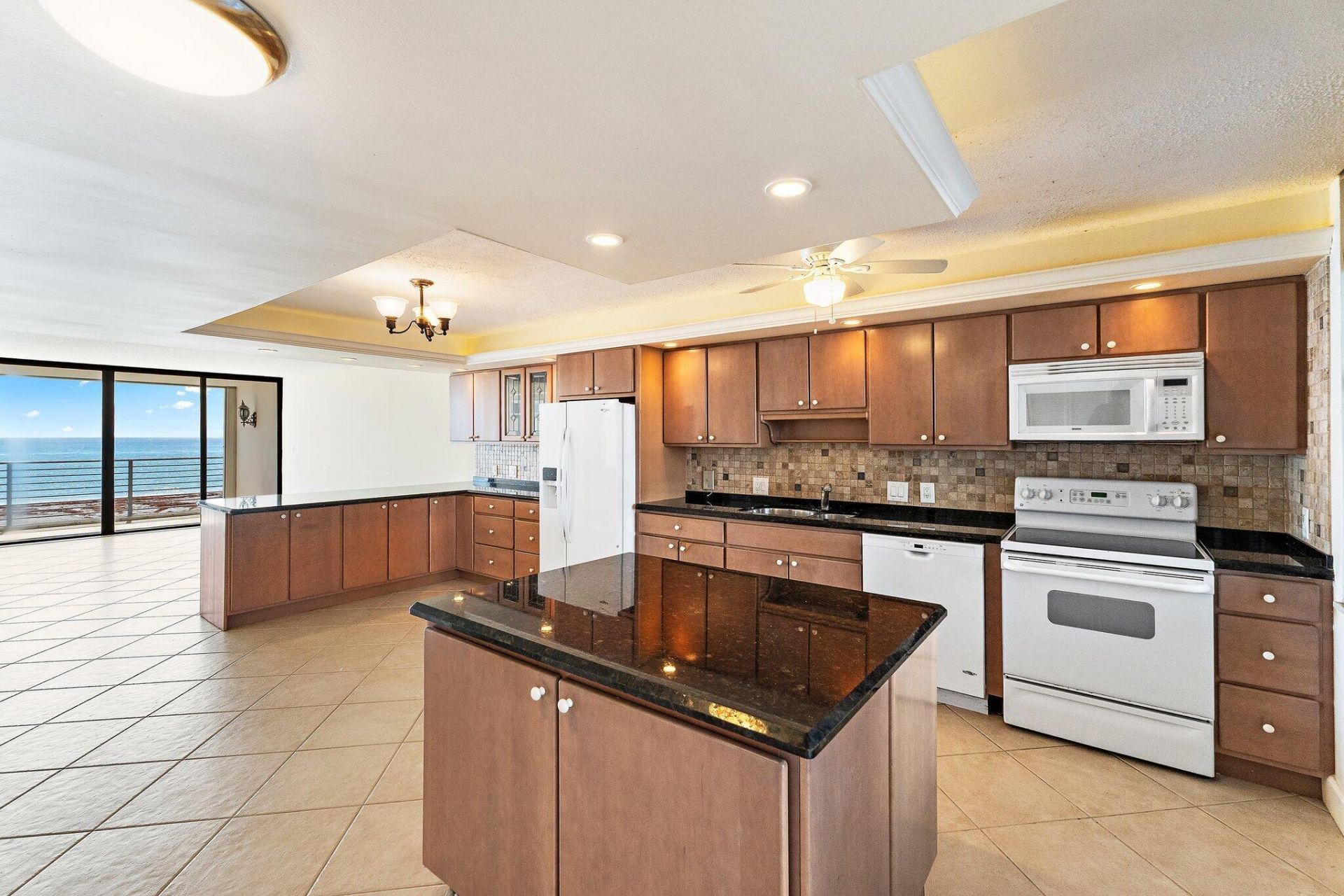 900 Ocean Drive, Unit 106, Juno Beach, FL 33408 Photo
