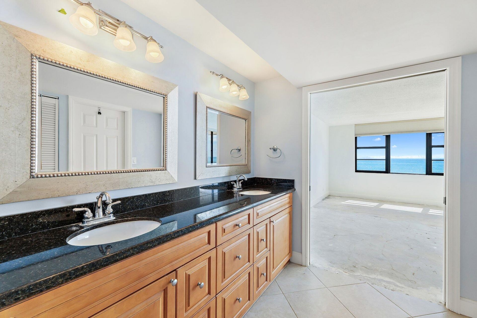 900 Ocean Drive, Unit 106, Juno Beach, FL 33408 Photo
