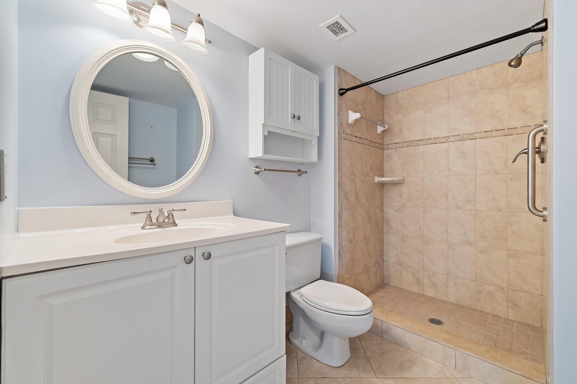 900 Ocean Drive, Unit 106, Juno Beach, FL 33408 Photo
