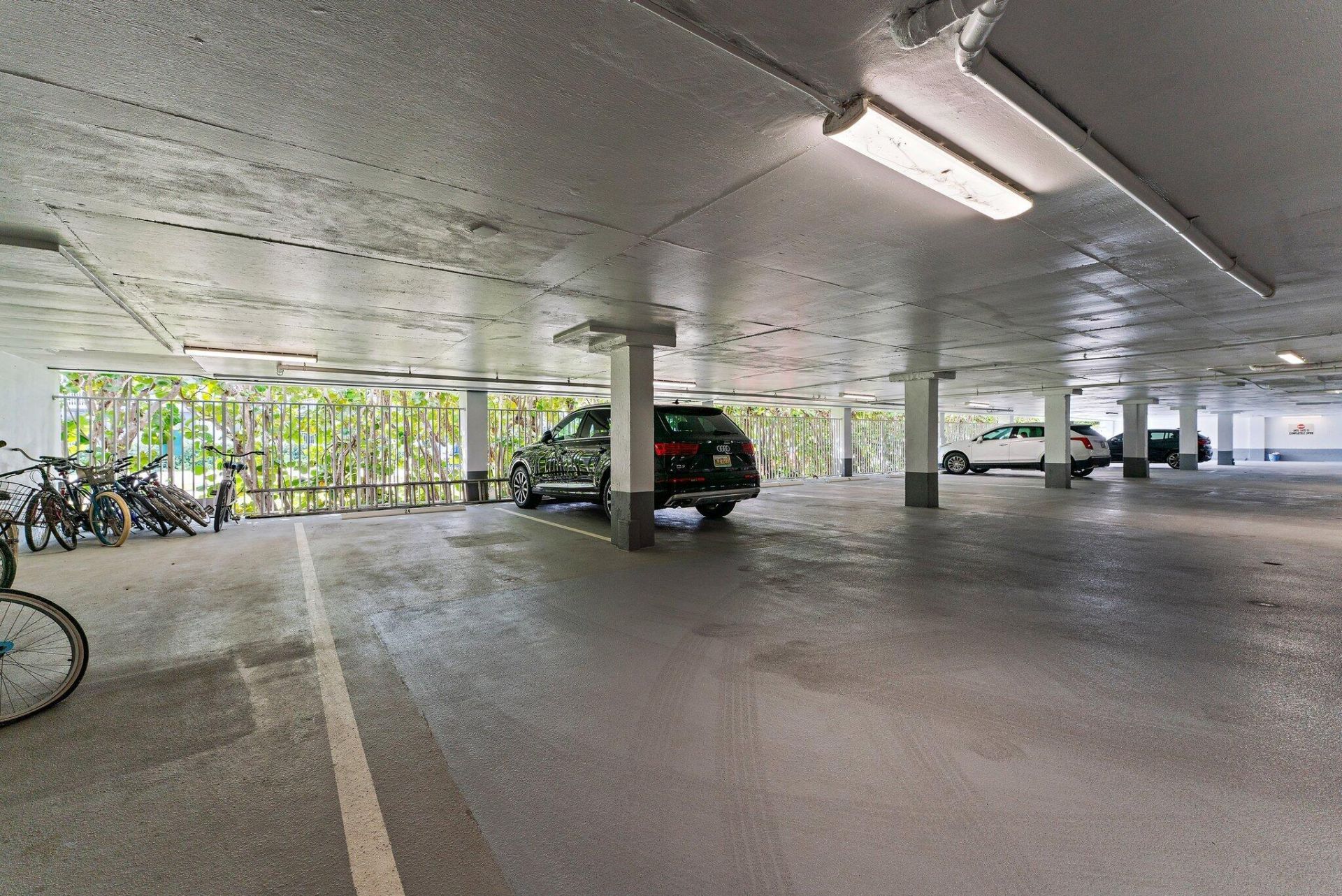 900 Ocean Drive, Unit 106, Juno Beach, FL 33408 Photo
