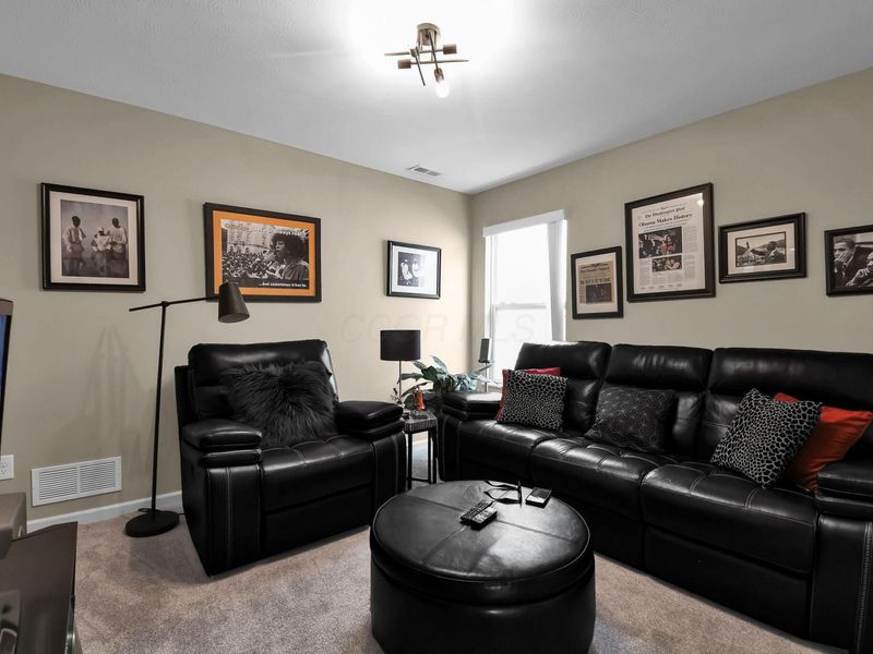 116 Broadstone Circle E, Blacklick, OH 43004 Photo 23