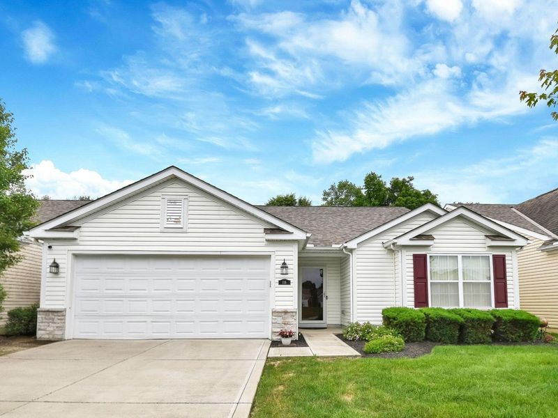 116 Broadstone Circle E, Blacklick, OH 43004 Photo 3