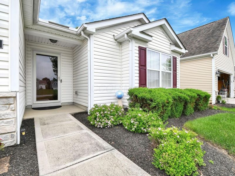 116 Broadstone Circle E, Blacklick, OH 43004 Photo 4