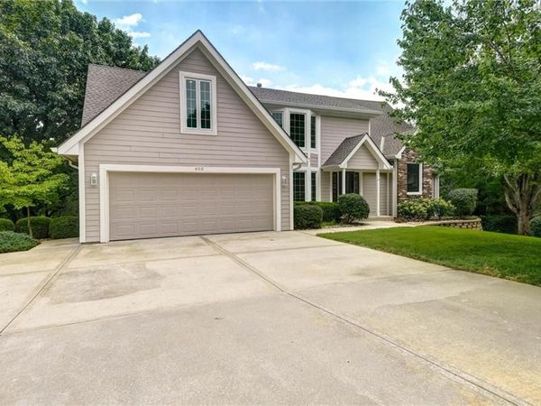 400 NW Tennyson Place, Lee's Summit, MO 64081