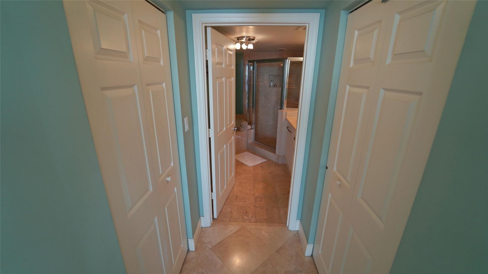 2011 N Ocean Boulevard, Unit 1606, Fort Lauderdale, FL 33305 Photo