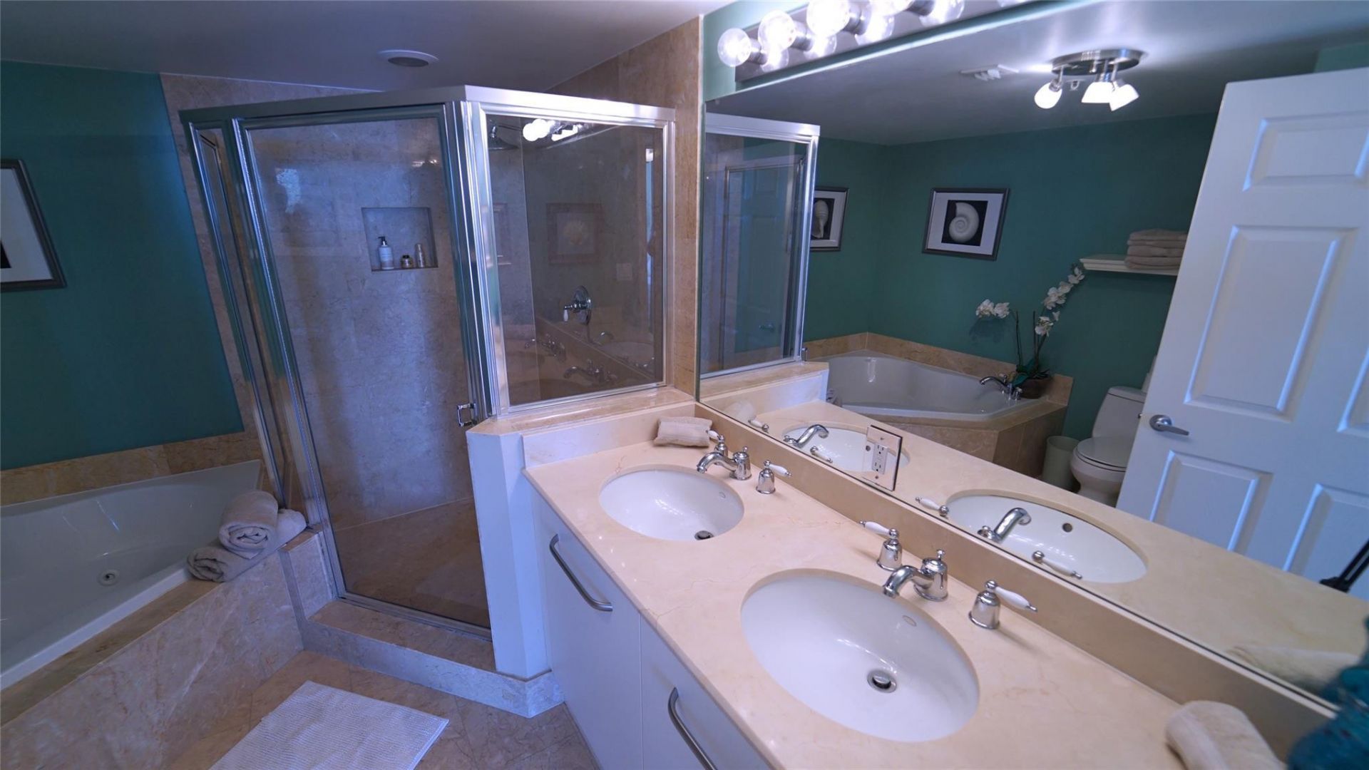 2011 N Ocean Boulevard, Unit 1606, Fort Lauderdale, FL 33305 Photo