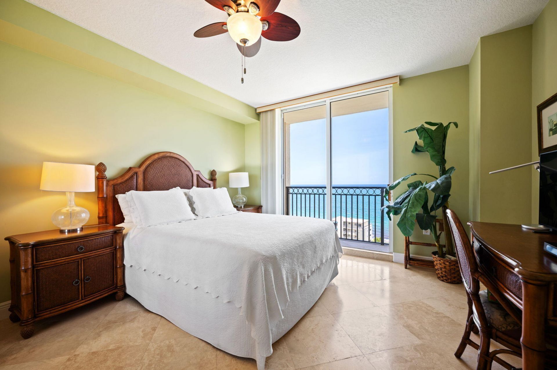 2011 N Ocean Boulevard, Unit 1606, Fort Lauderdale, FL 33305 Photo