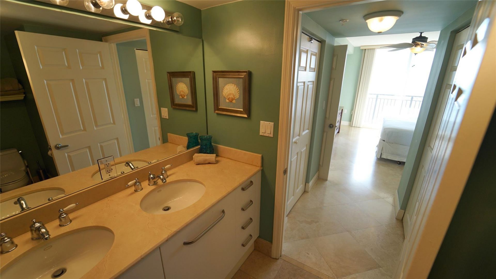 2011 N Ocean Boulevard, Unit 1606, Fort Lauderdale, FL 33305 Photo