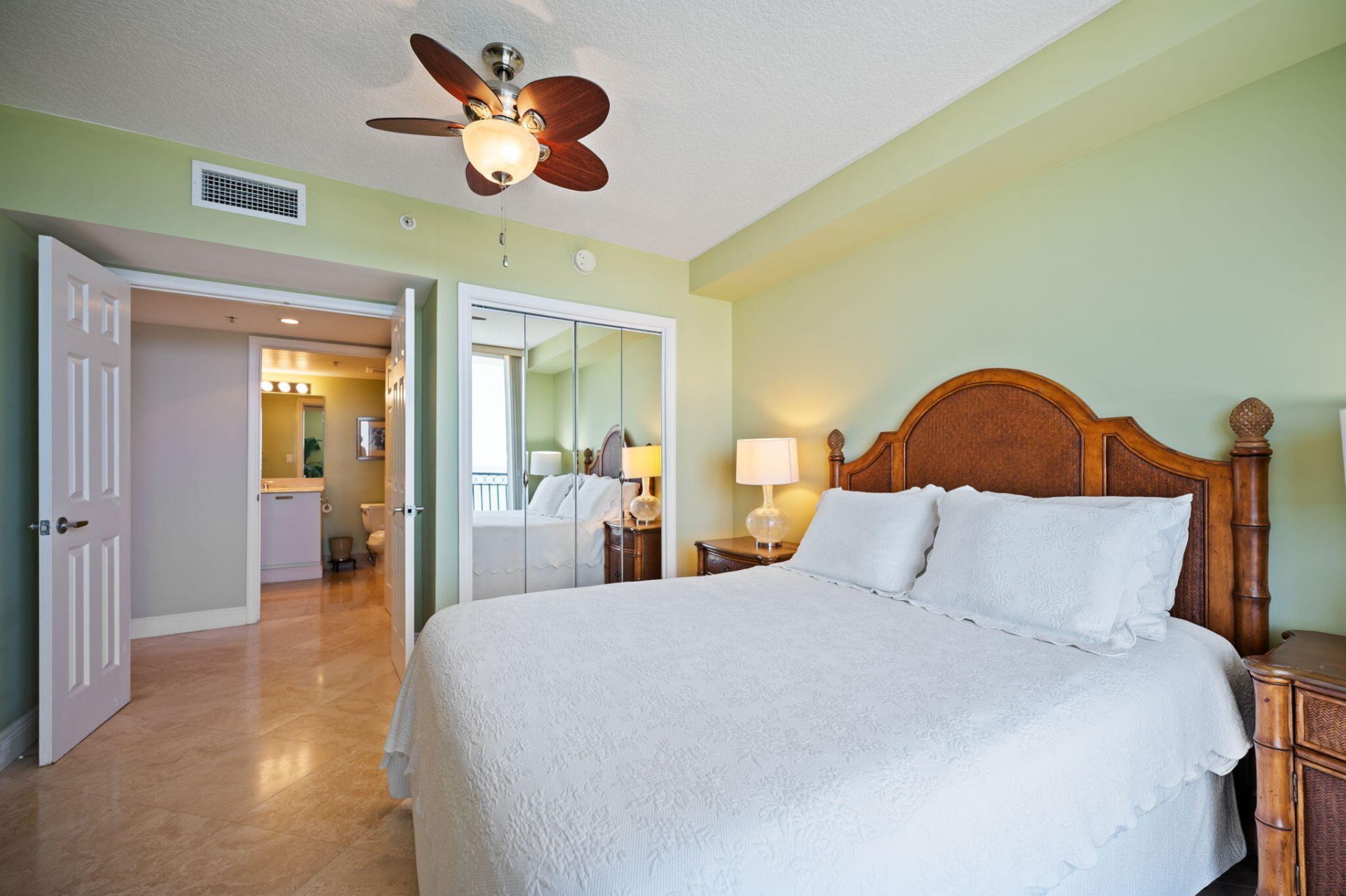 2011 N Ocean Boulevard, Unit 1606, Fort Lauderdale, FL 33305 Photo